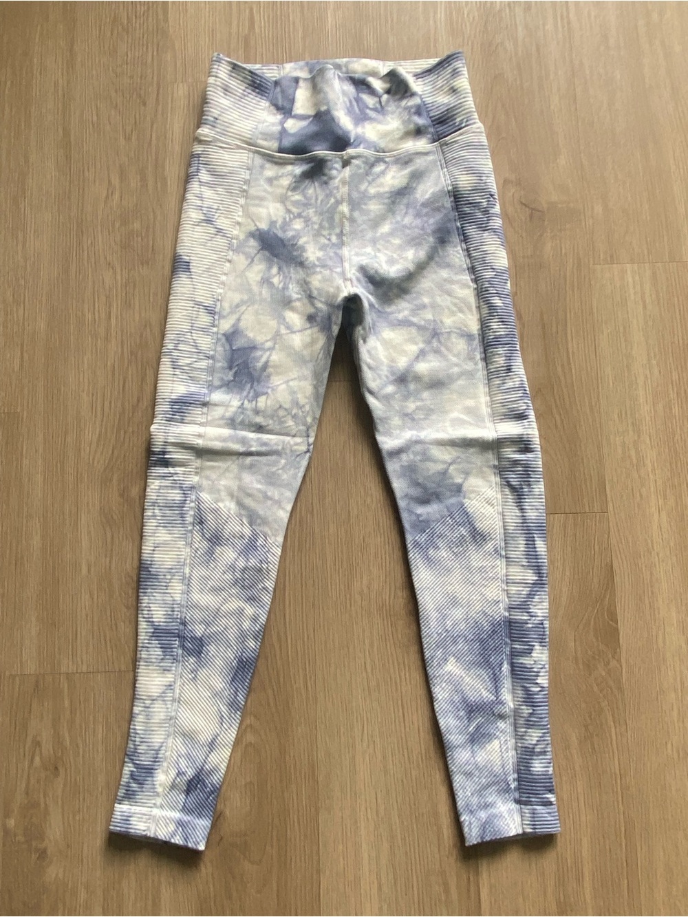 NWT - Aerie Tie-Dye Blue High-Waist Leggings